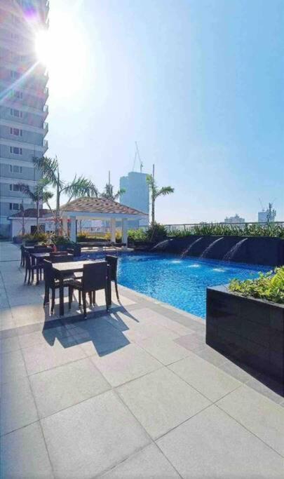 Chen'S Cozy 2Bedroom @ Coast Residences Manilla Buitenkant foto